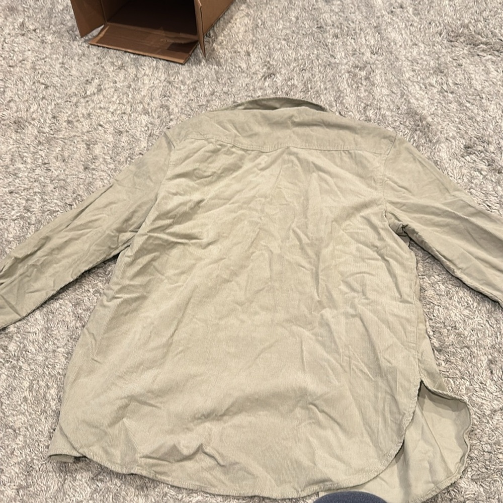 Green jacket/button up - Picture 2 of 2
